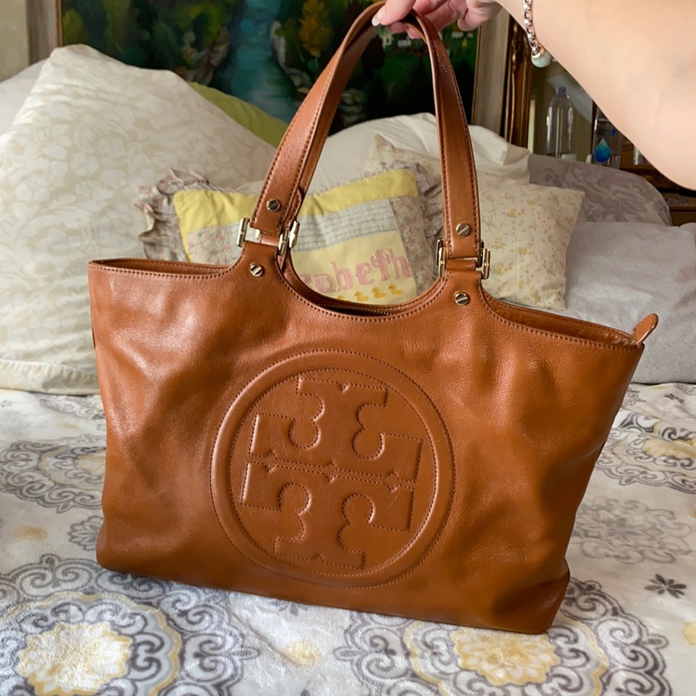 Tory Burch purse/ handbag/ tote